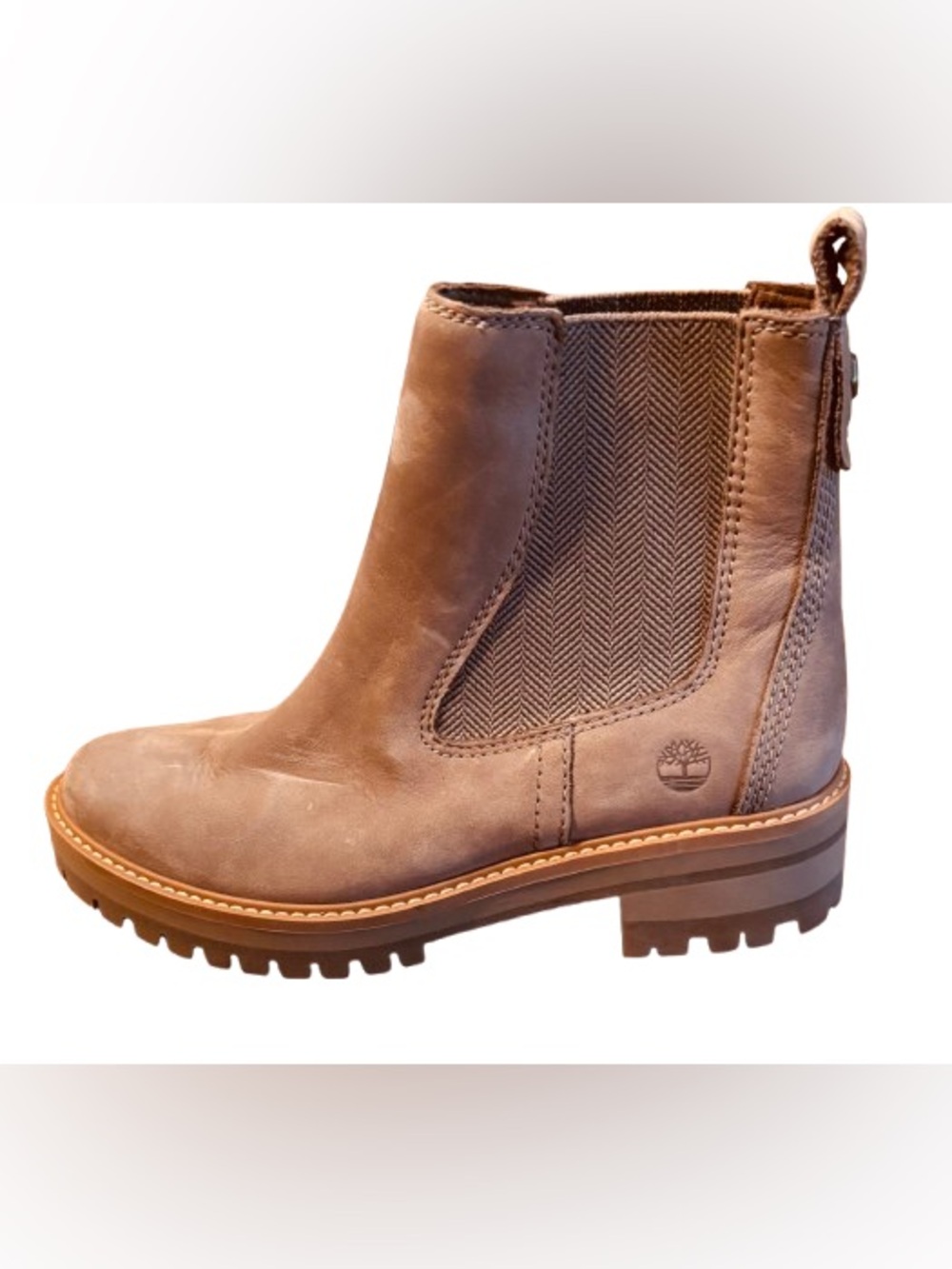 Timberland Women's Courmayeur Valley Lug Chelsea Boots Size 7 EUC